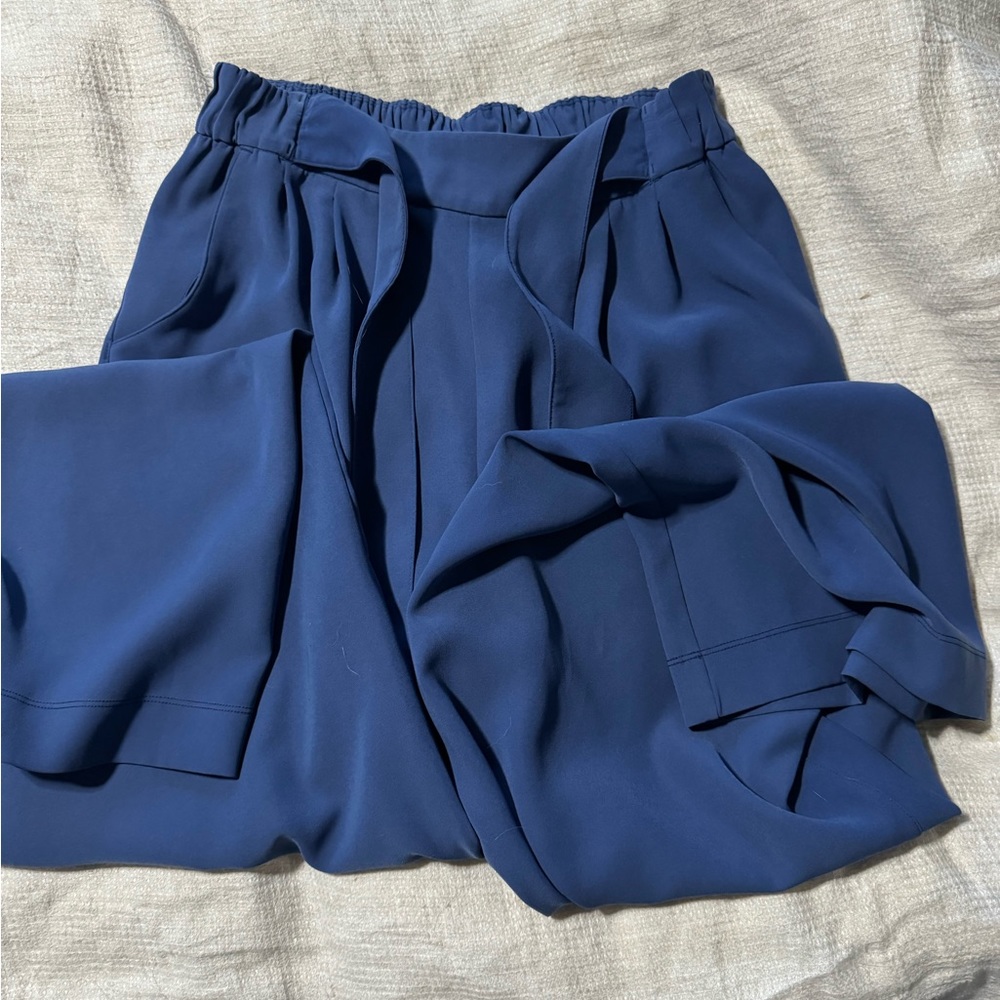Lululemon Tie Waist Pants - Picture 4 of 8